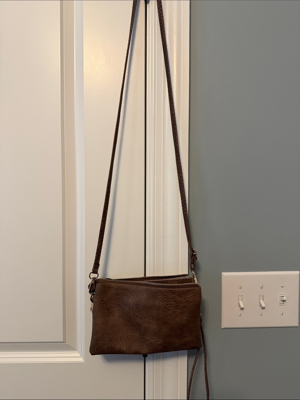 Classic Brown Leather Crossbody Bag - Women